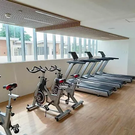 Resort Condo With Balcony In Lapu-Lapu